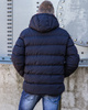 Granatowa pikowana kurtka zimowa z mikrowzorem 